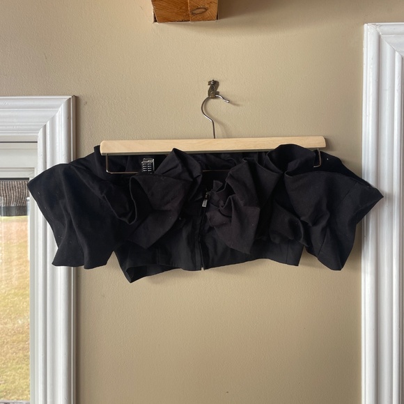 Dynamite Black Ruffle Cropped Top Off-Shoulder Sleeves - Size Small - Picture 2 of 3